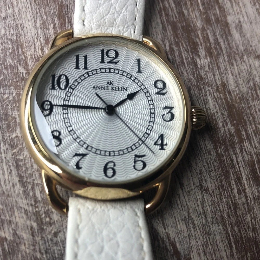 NEW Unworn Boho Chic Anne Klein Gold-Tone Watch w/ Textured White Leather Strap